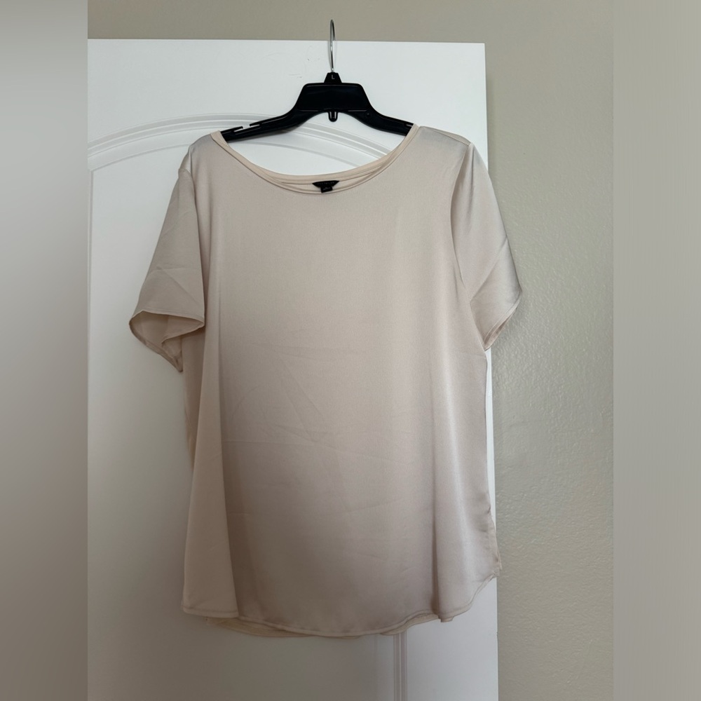 Ann Taylor Cream Short Sleeve Top